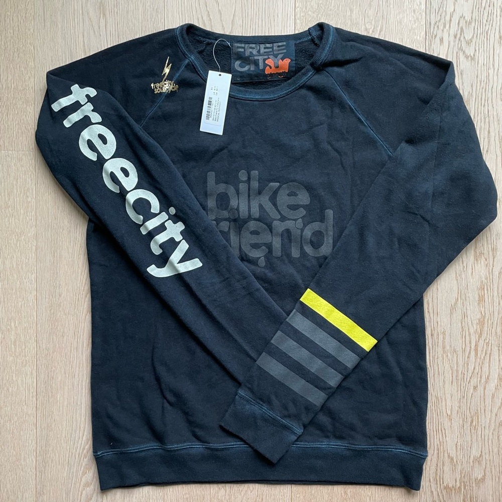 New FREECITY Women’s Sweatshirt Navy Blue Size M